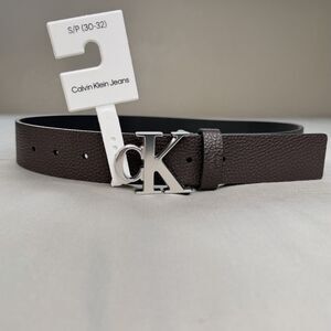 NWT Calvin Klein Brown Synthetic Leather Belt Men SMALL 30-32 Silver Buckle 1.5"